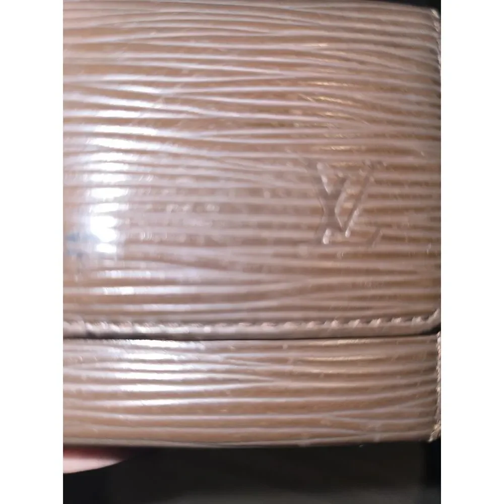 Louis Vuitton 6 Key Holder Brown Taiga Leather